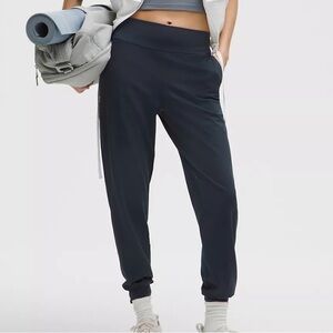 lululemon athletica Black High-Rise Jogger Pants